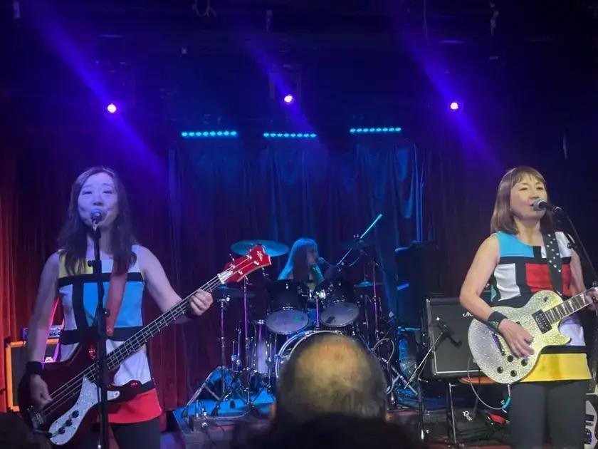 Shonen Knife Encanta o Público no Manchester Night & Day Café