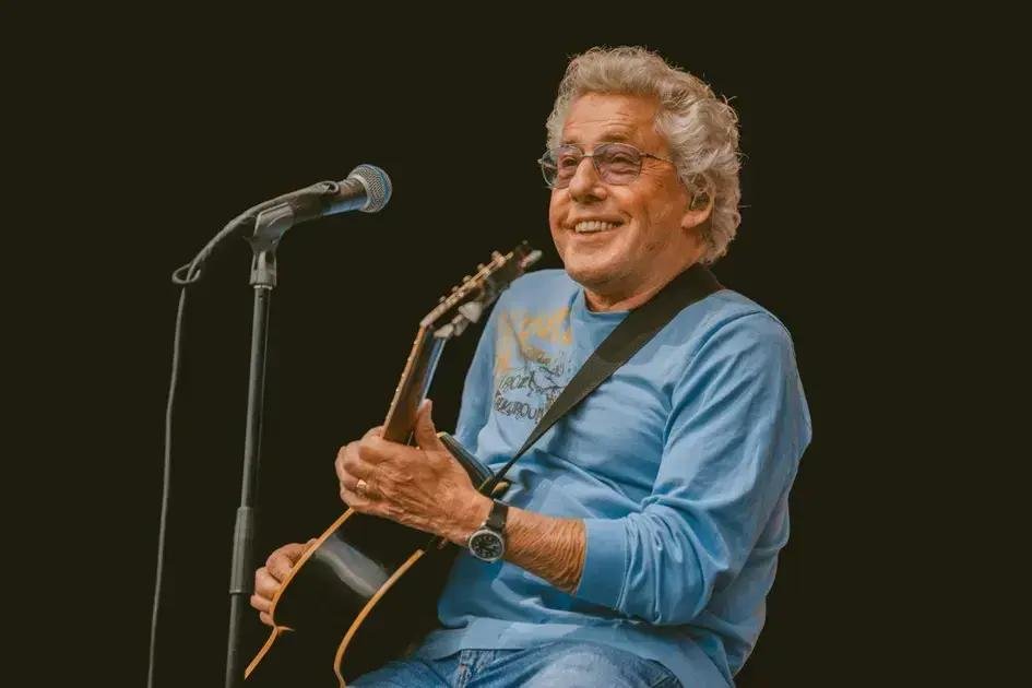 Daltrey em Concerto Intenso Mostra Sua Energia Ainda Aos 81 Anos