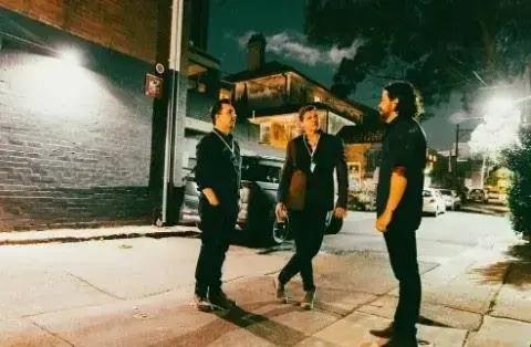 Entenda o sucesso do rock: tendências, artistas e impacto na cultura musical