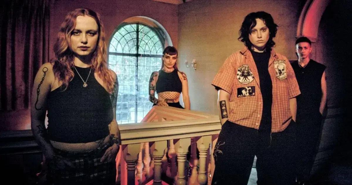 Witch Fever lança FEVEREATEN, abordagem intensa sobre espiritualidade e saúde mental