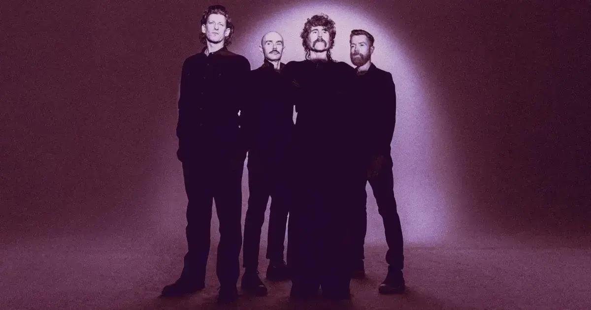 AFI anuncia novo álbum 'Silver Bleeds The Black Sun' com lançamento em outubro
