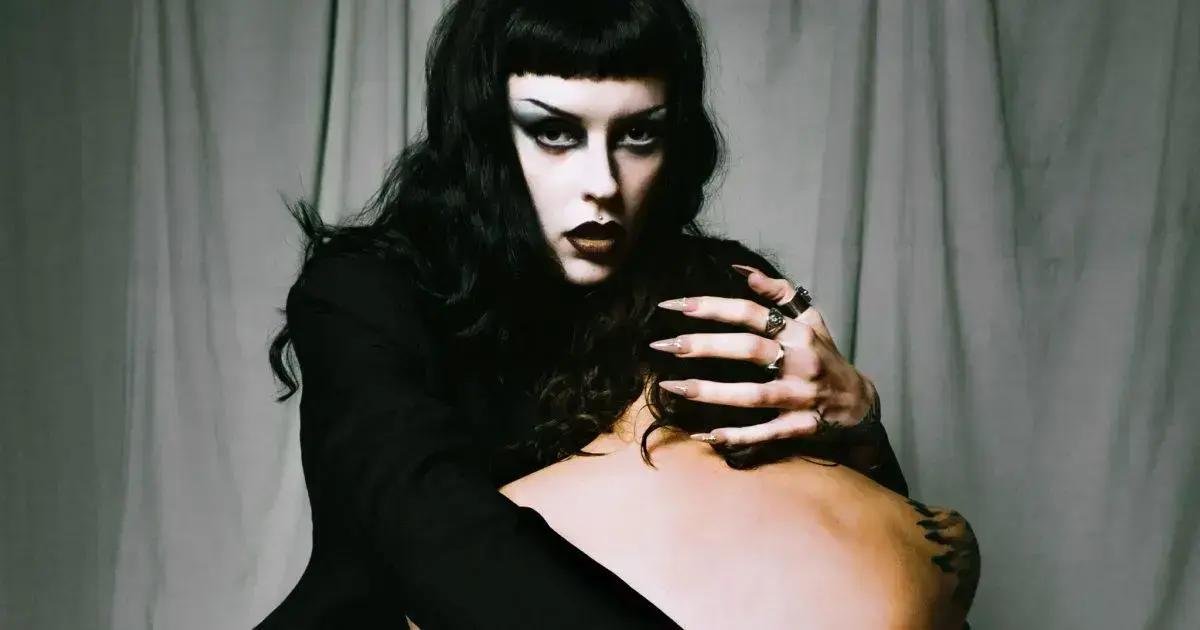 Harpy lança single sobre obsessão por amor, explorando o lado mais sombrio da paixão